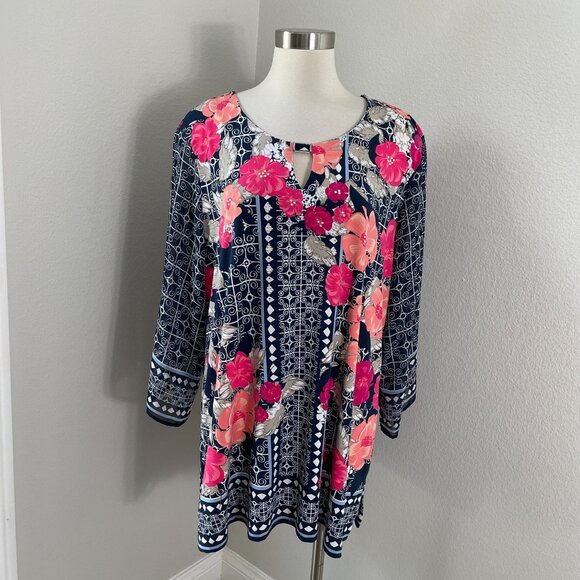 JM Collection Woman Plus 3X Floral Tunic Top Keyhole Neck Long Sleeve Shirt - Picture 1 of 13